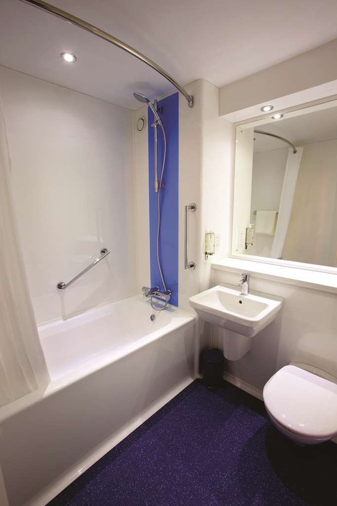 Travelodge Bath Central Rum bild